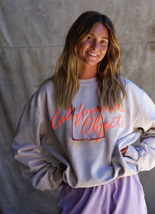 lifestyle|overlay|14 oz Graphic Crew Sweatshirt::M::Cement