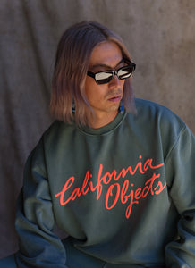 lifestyle|overlay|14 oz Graphic Crew Sweatshirt::M::Sage
