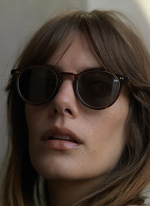 lifestyle|overlay|Marmont II::48::Matte Dark Copper Tortoise